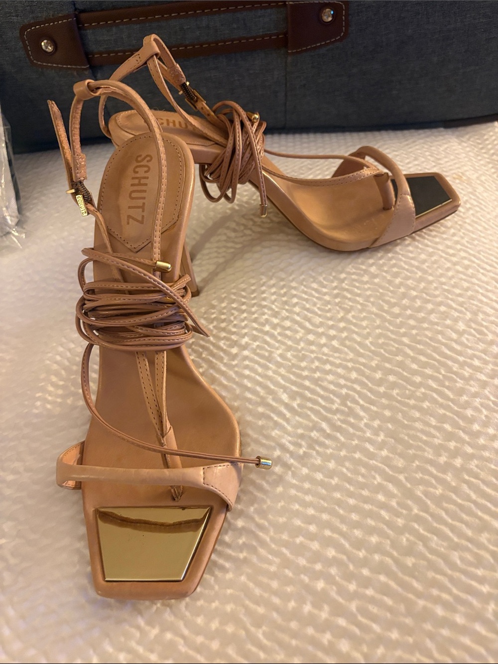 Schutz Strappy scandals Beige Size 8- - Picture 2 of 10